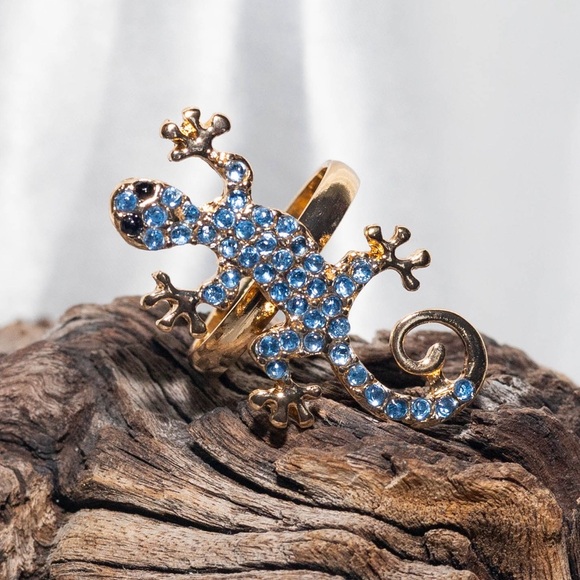 ✨Modcloth Leia Blue Rhinestone Lizard Ring - Picture 1 of 11